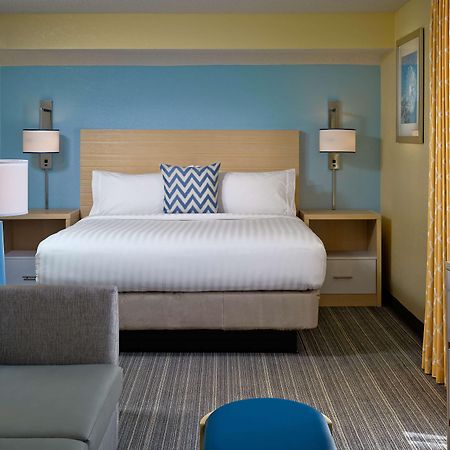 Sonesta Es Suites Бърлингтън Екстериор снимка