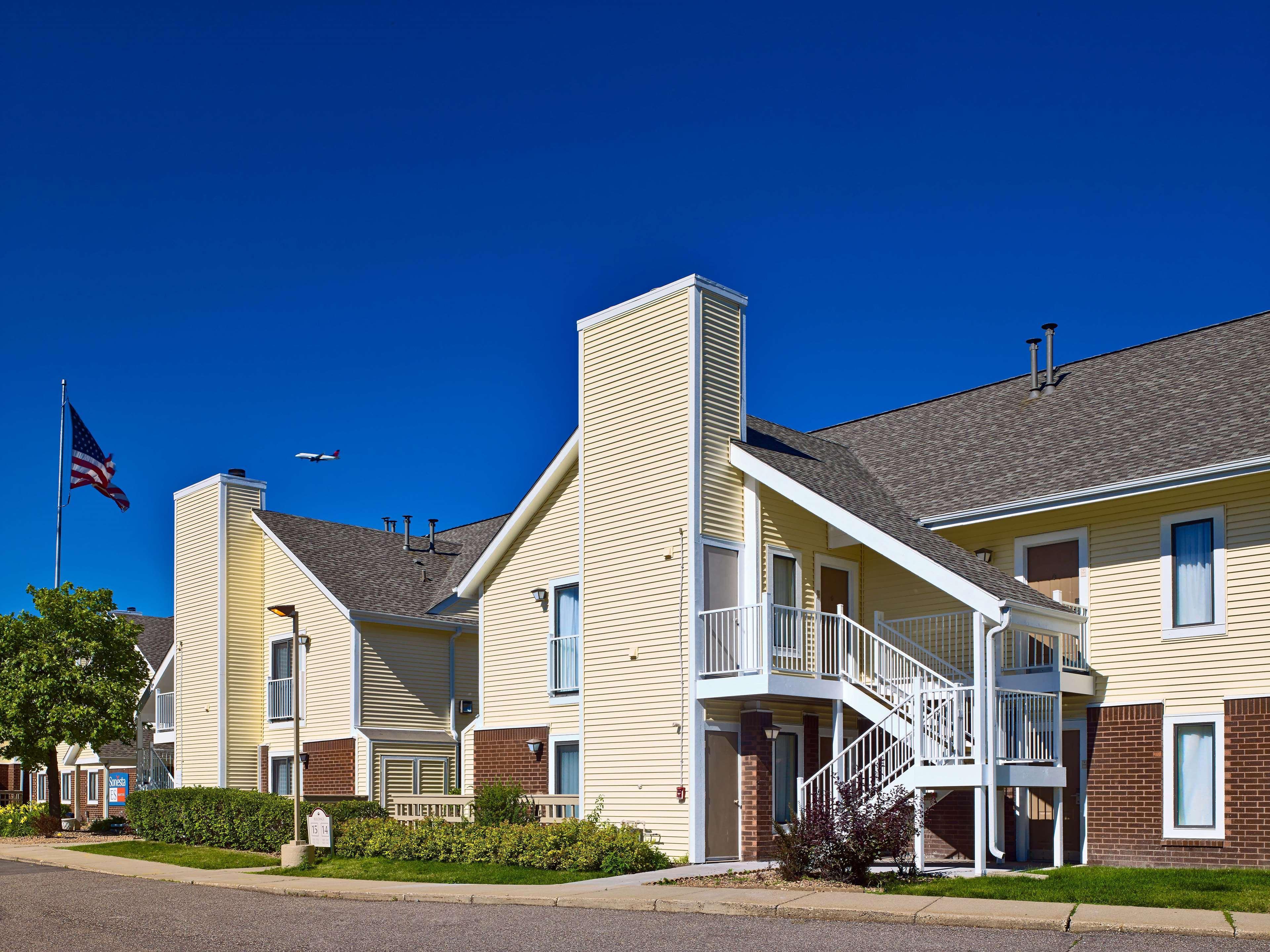 Sonesta Es Suites Бърлингтън Екстериор снимка